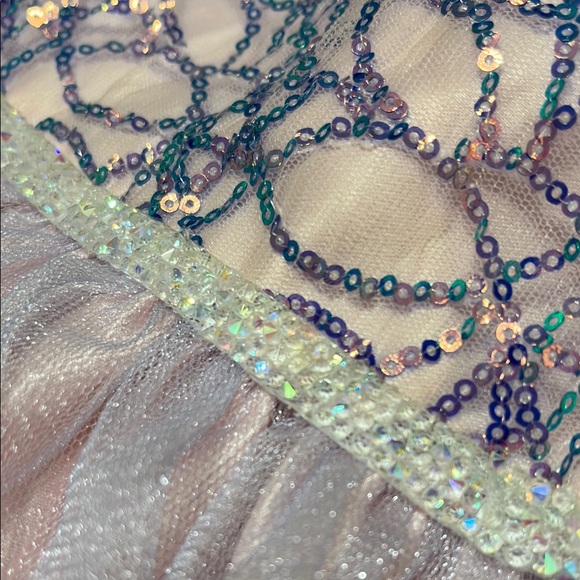 Sweet Kids Girls Lavender Purple and Blue Dress Size 7 silver design on waiste - Picture 12 of 13